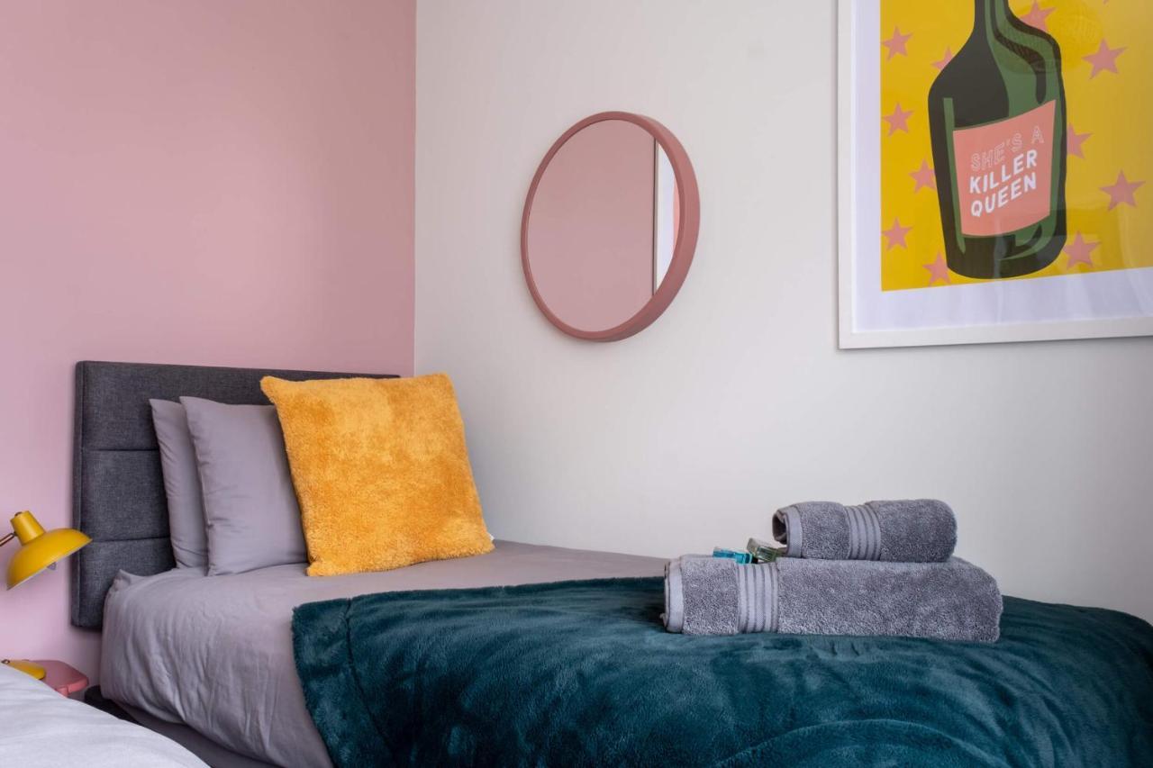 Ultimate Glam, Vintage Central Pad. Cool 70S Bar. Bournemouth Exteriér fotografie